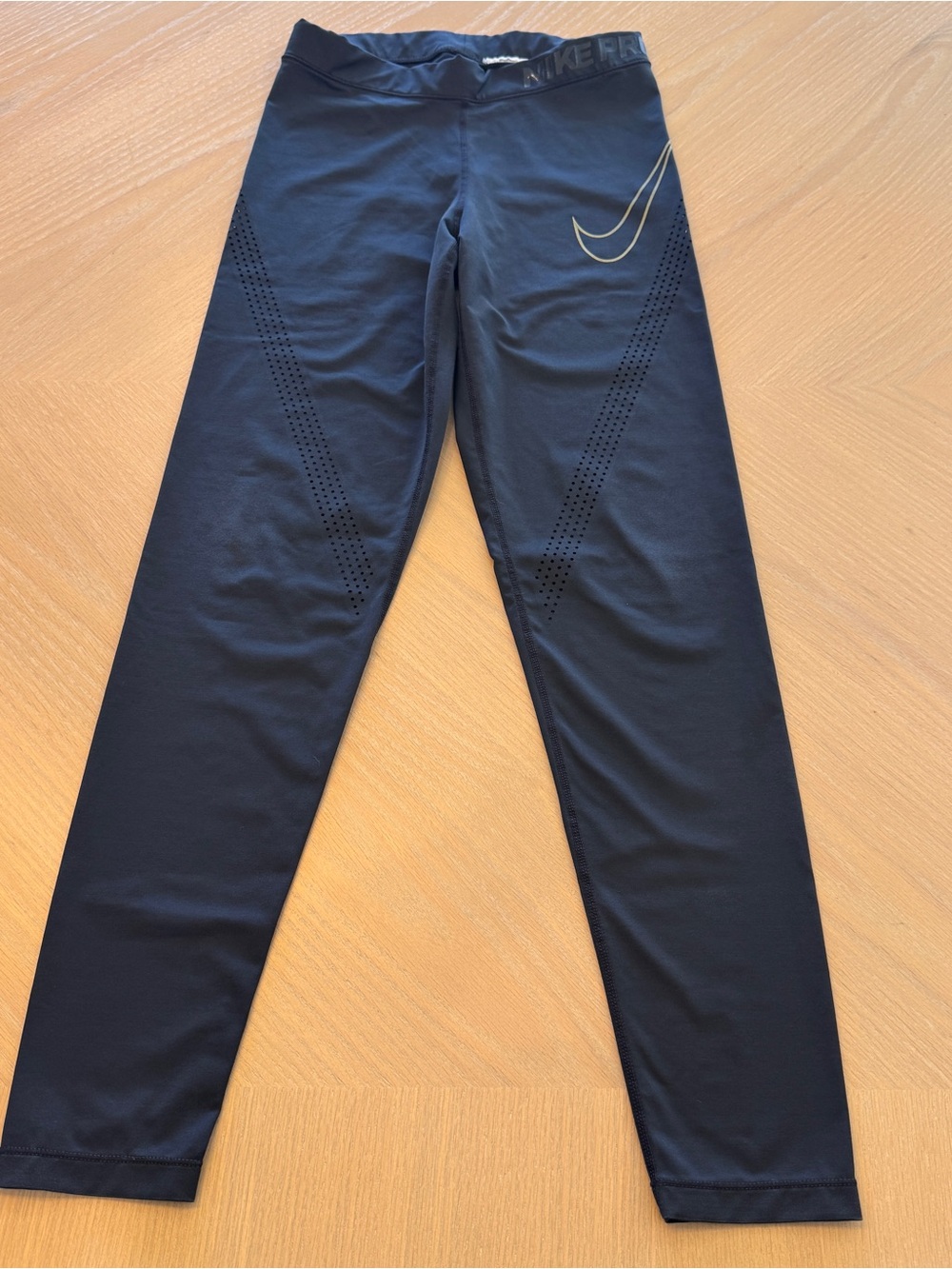 Nike Pro Hypercool Black' Performance Leggings with Reflective Swoosh